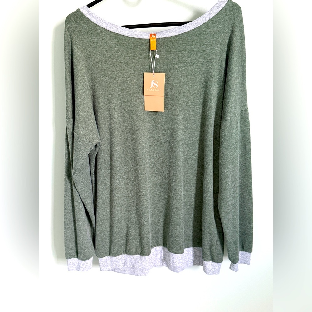 NWT Large Green/Grey Long Sleeve Sweater by JINKESI